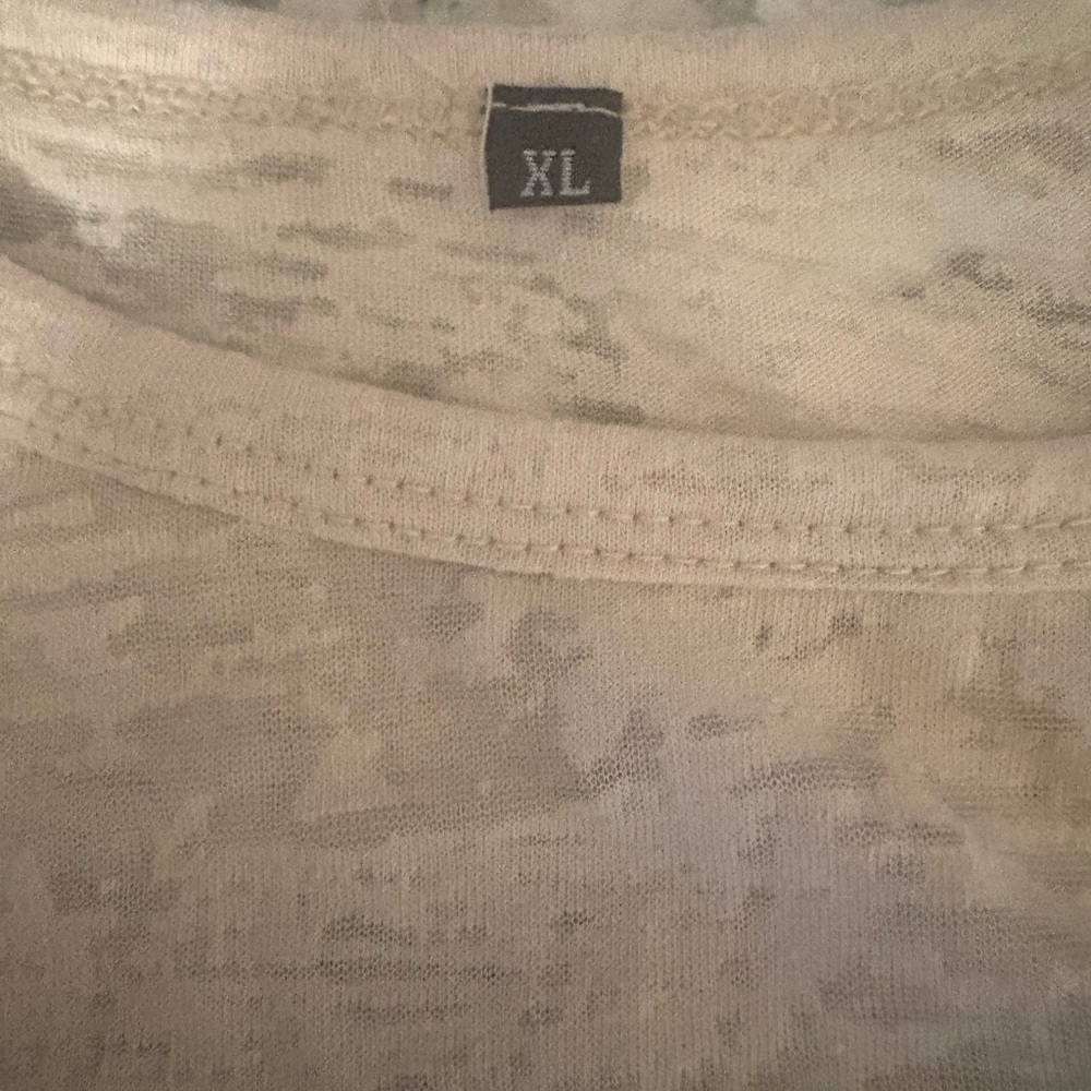 Leopard Print Raglan Sleeve Top - Picture 4 of 6